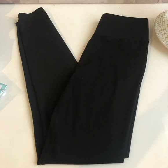 - Uniqlo AIRISM UV PROTECTION LEGGINGS black small - Picture 2 of 5